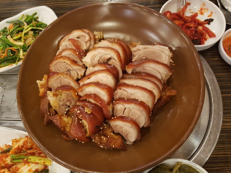 강남왕족발 이미지