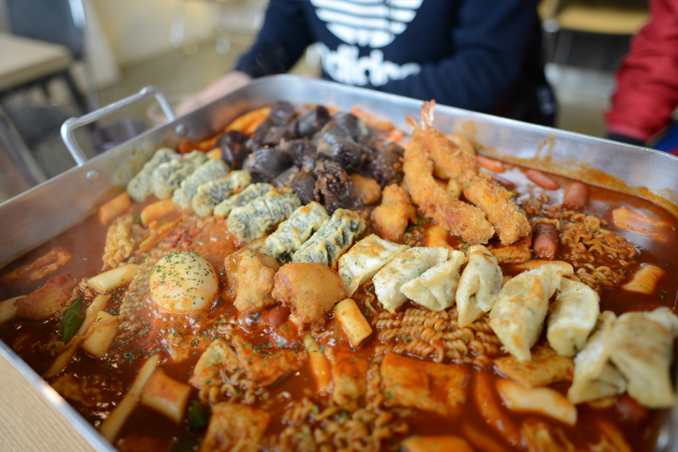 괴물떡볶이 이미지