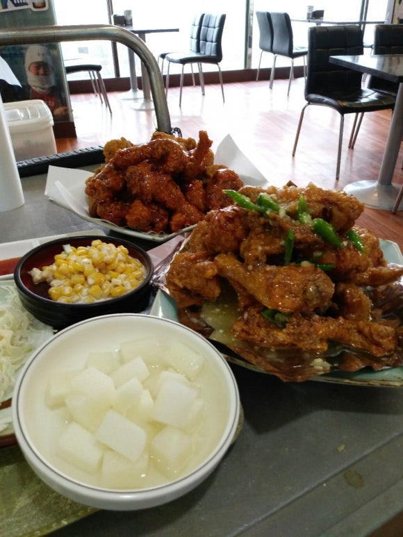 바다풍경치킨 이미지