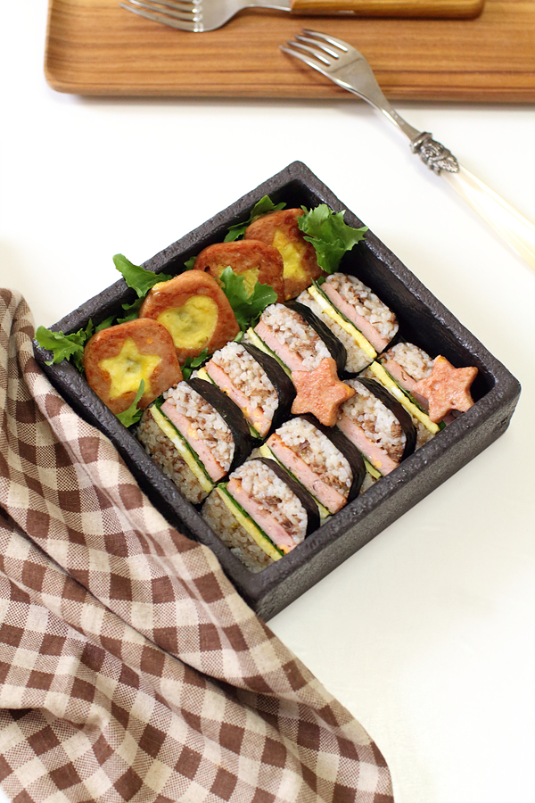 햄을품은김밥 이미지