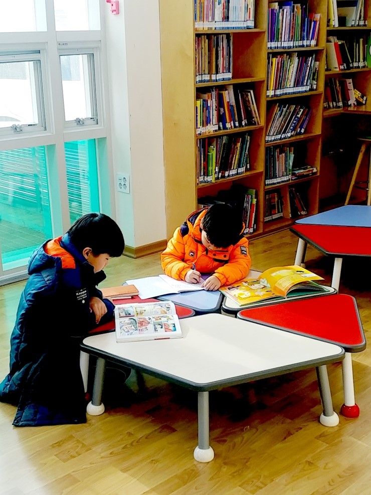 영동도서관 이미지
