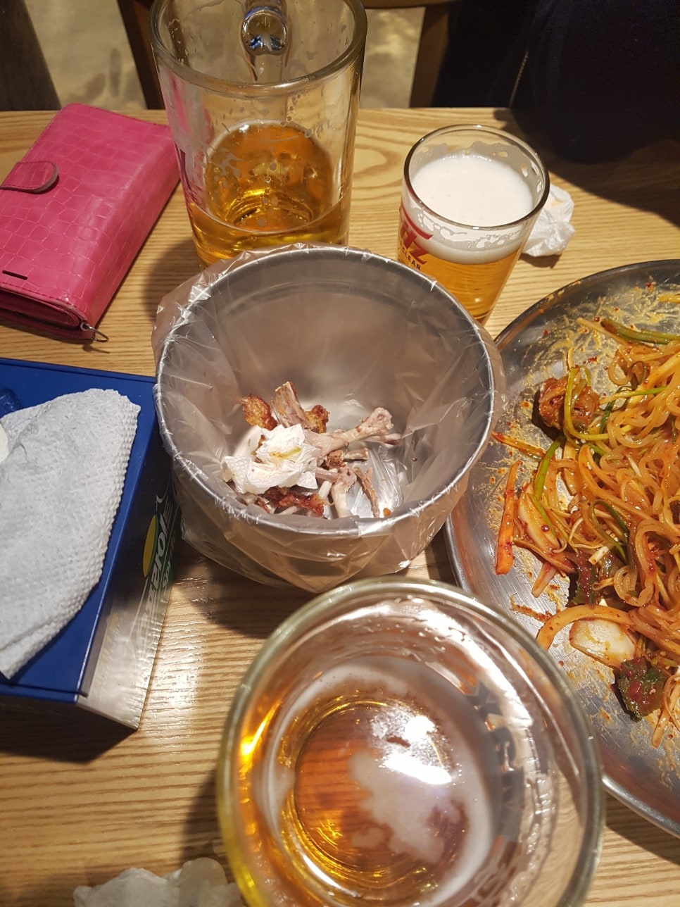 누구나홀반한닭 이미지