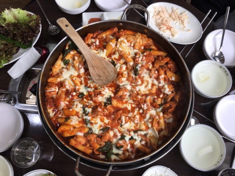 닭이봉원조춘천닭갈비 이미지