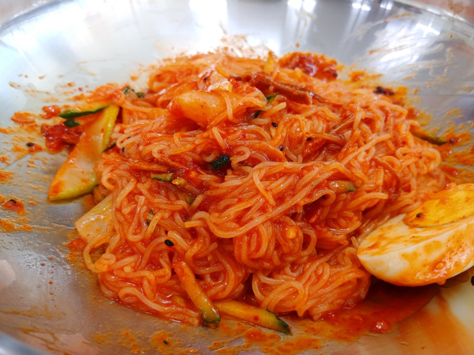 달전밀면 이미지