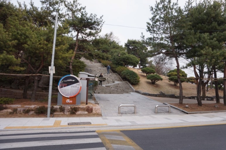 야리돼지국밥 이미지