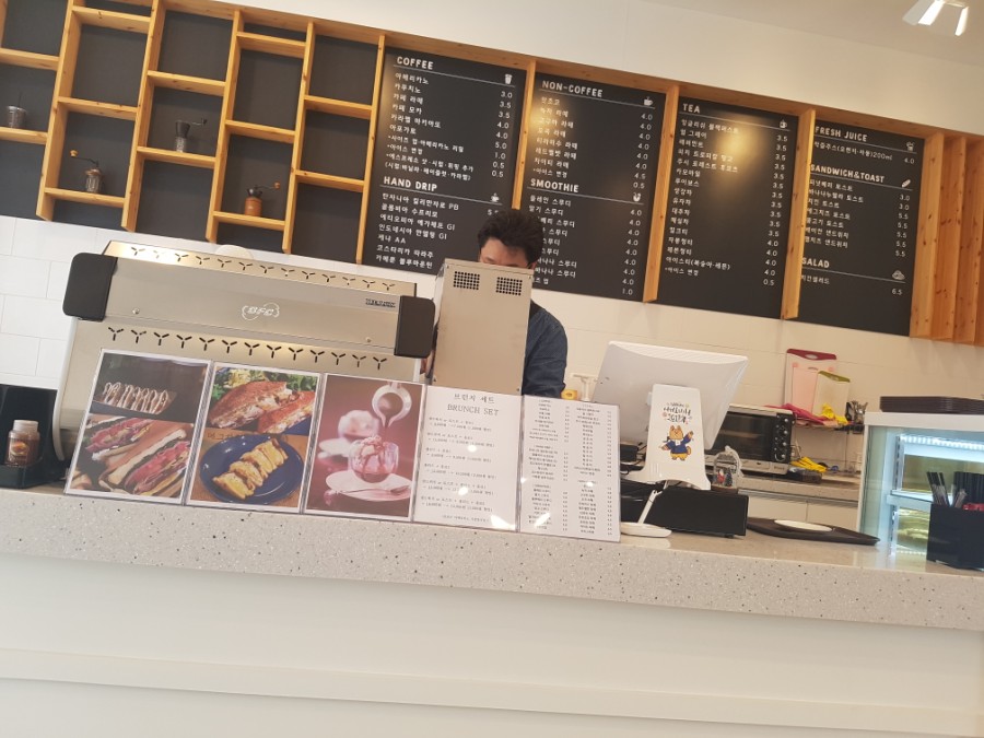 카페더메이커스 이미지