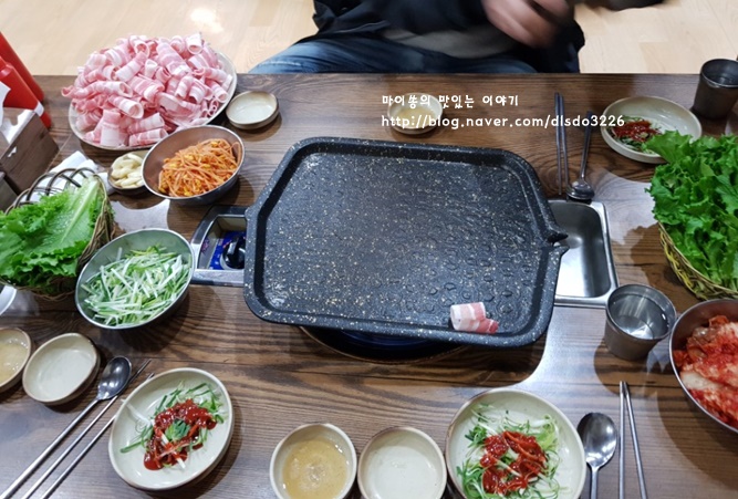돈다발대패삼겹 이미지