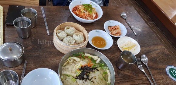 망향비빔국수 이미지