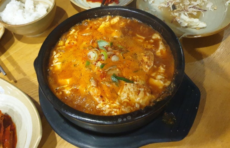 귀한왕족발 이미지