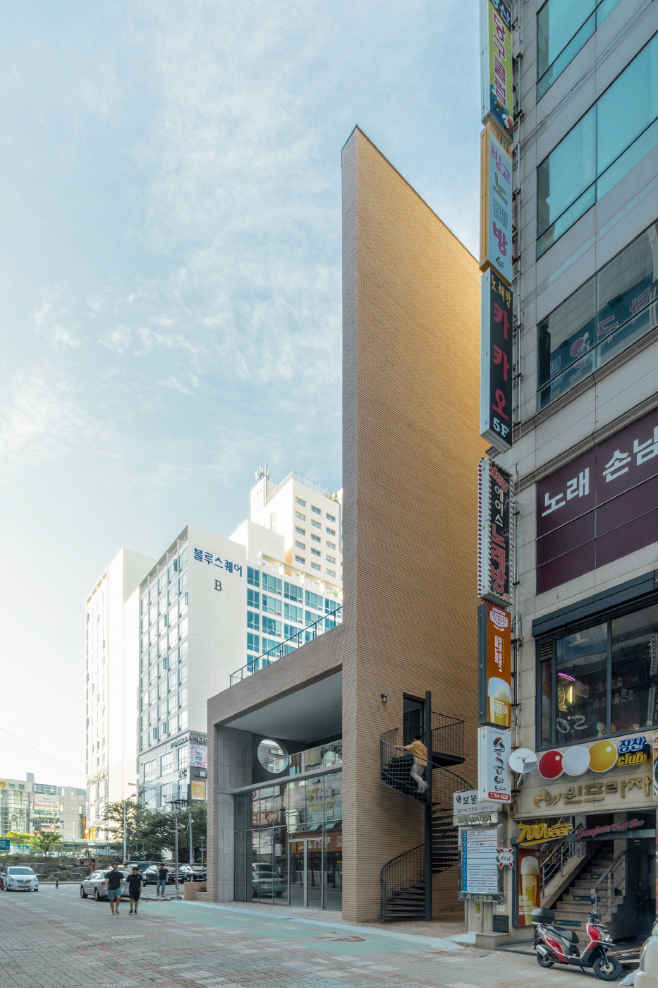엠오씨 이미지