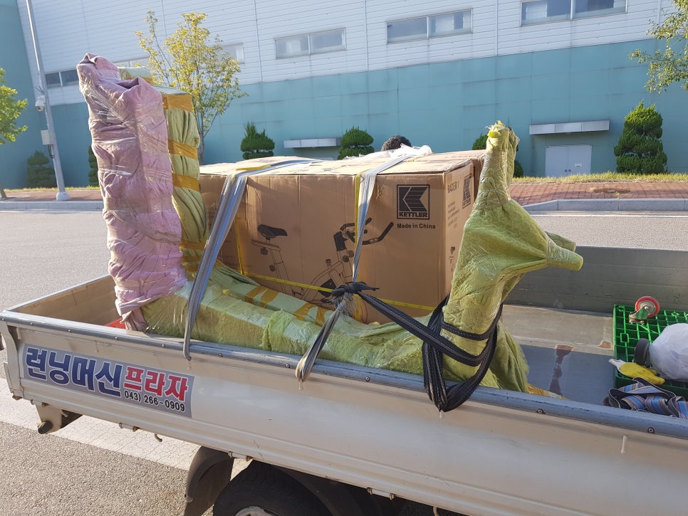 헬스용품전문점 이미지