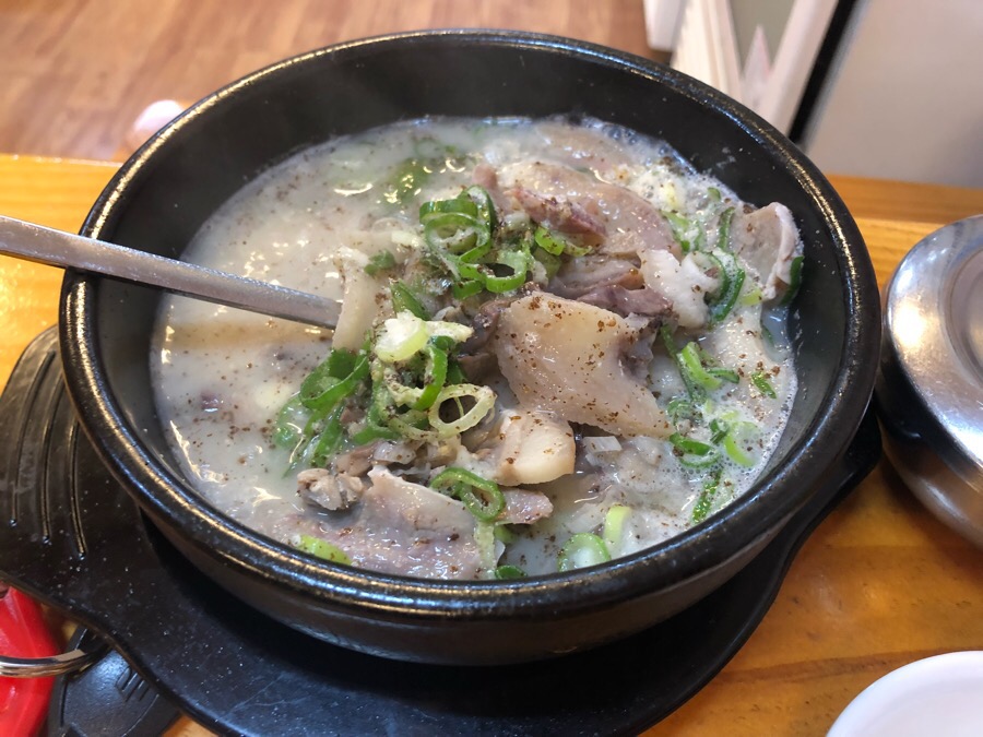 우거지 품은 순대국 이미지