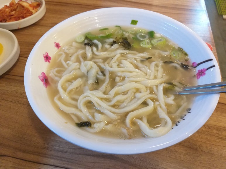 도깨비칼국수 이미지