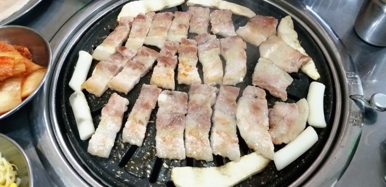 달빛삼겹 이미지