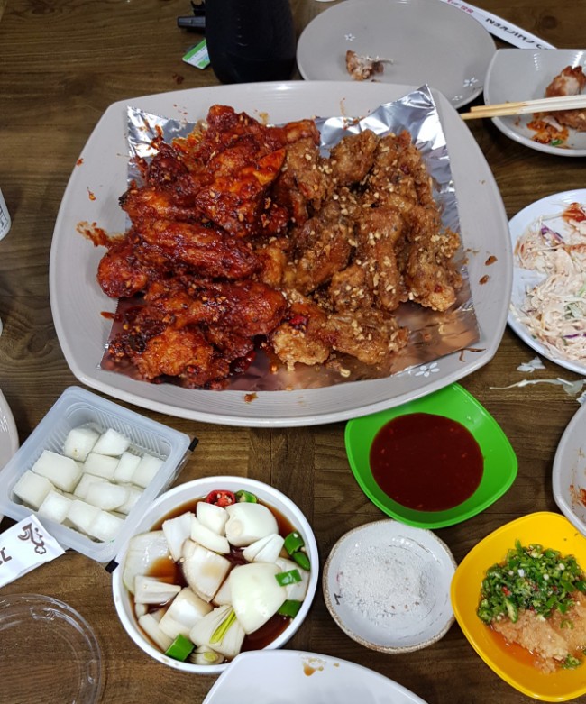 칠리칠리양념통닭 이미지