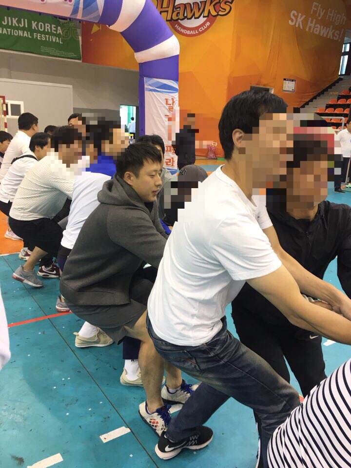 바른청년핸드폰 이미지