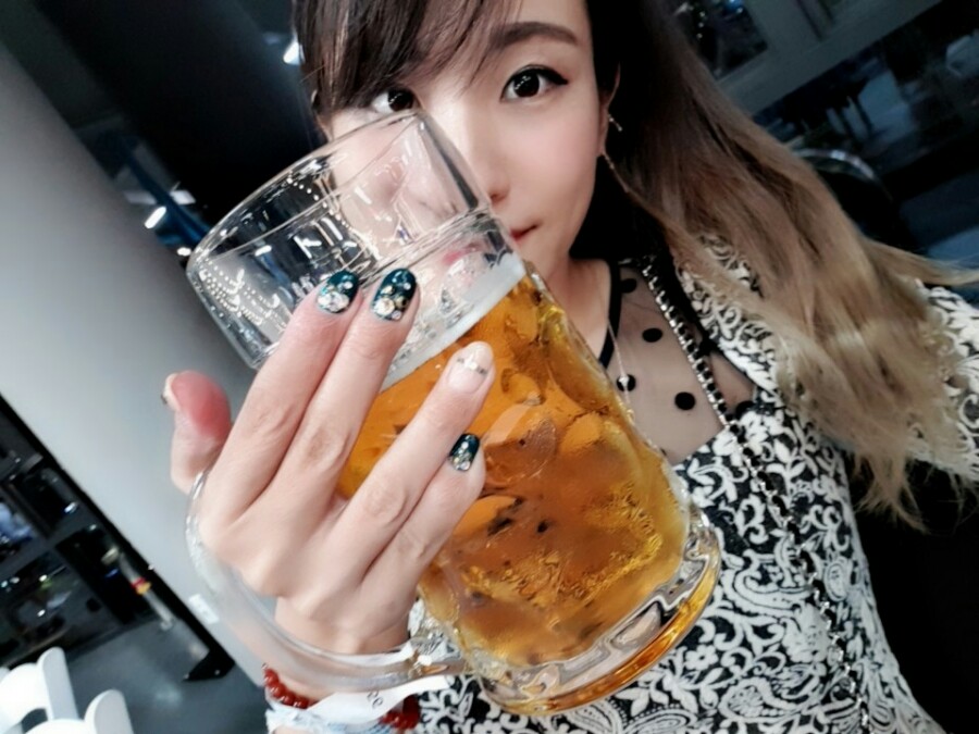 꼬까손네일 이미지