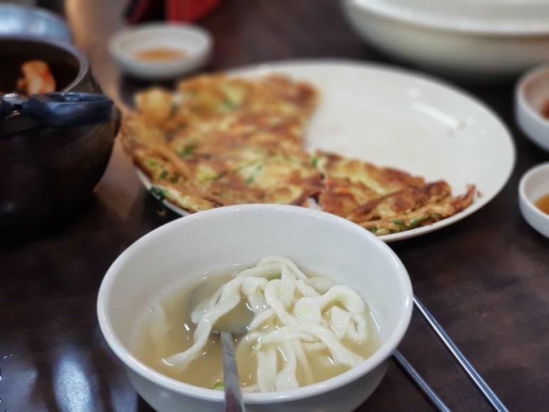 일산칼국수 이미지