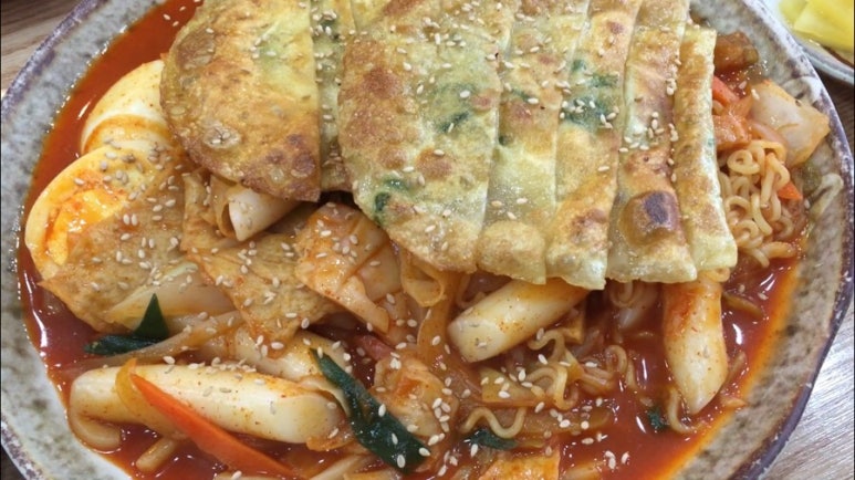 자연김밥떡볶이 이미지