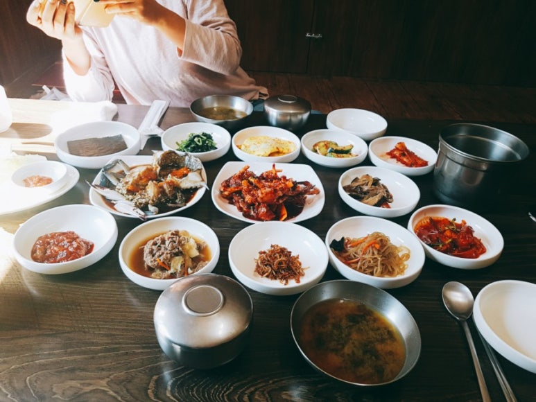 시골풍경꽃게장 이미지