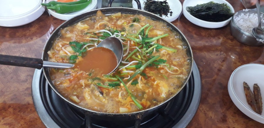 자갈매운탕 이미지