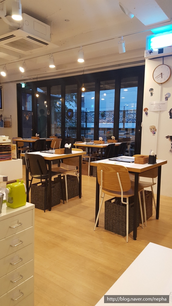 유포테이블카페 홍대점 이미지