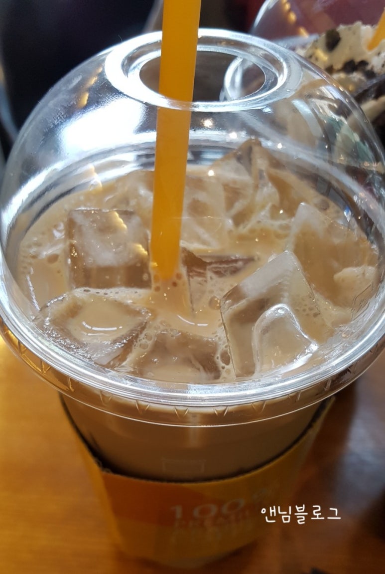 메가커피일산가로수길점 이미지