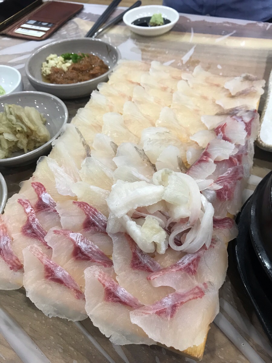 잘썰어횟집 이미지