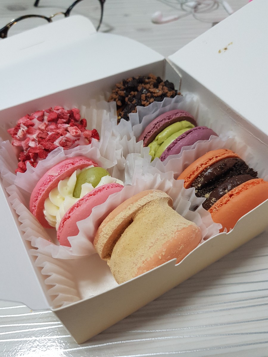 브로쓰마카롱 이미지