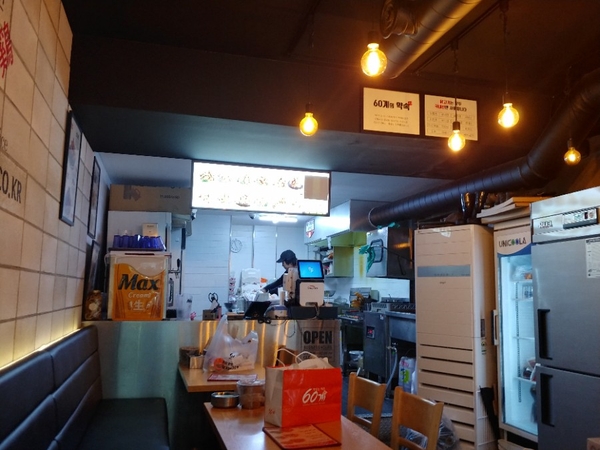 60계 치킨 압구정점 이미지