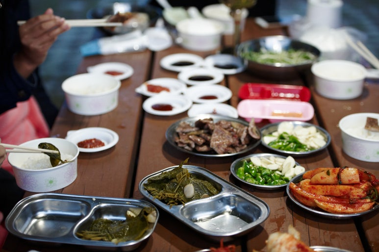 신토불이반찬 이미지