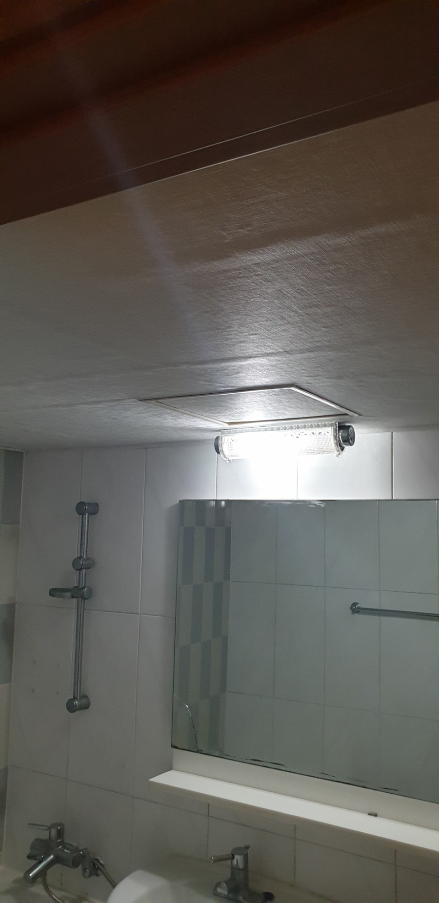 동호전기조명 이미지