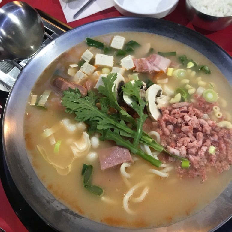 놀부보쌈부대찌개 이미지