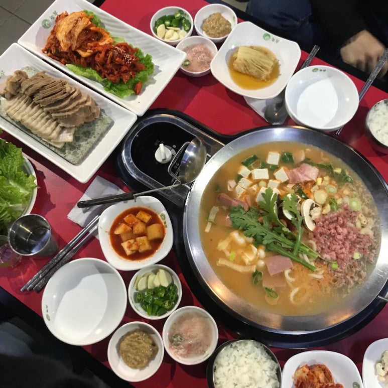 놀부보쌈부대찌개 이미지