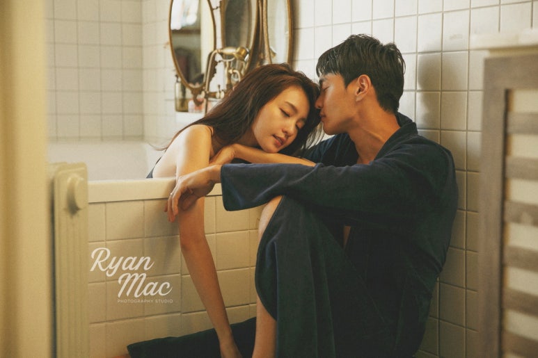 달빛살롱 이미지