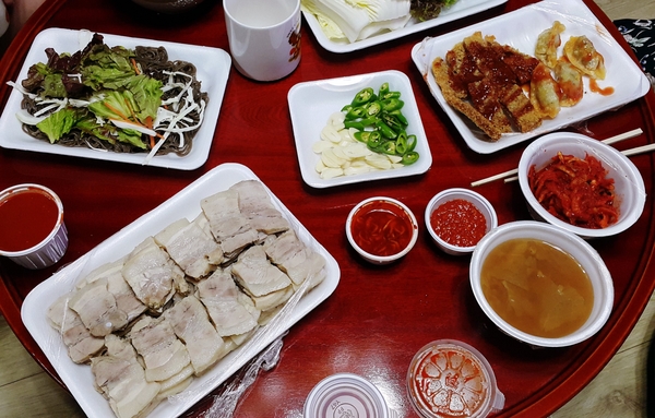 황제왕족발 이미지