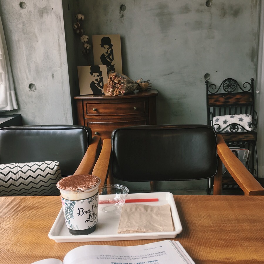 커피89도씨 이미지