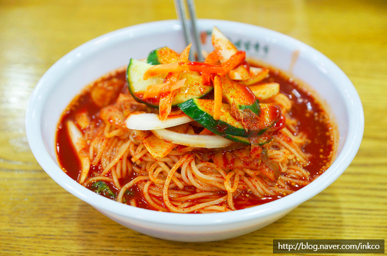 망향비빔국수 이미지