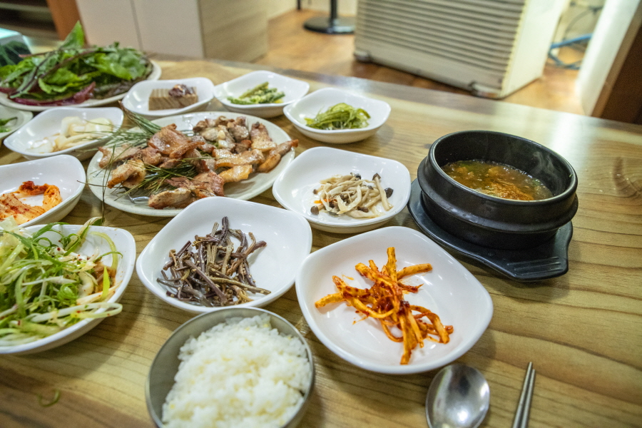 천년돼지숯불구이 이미지