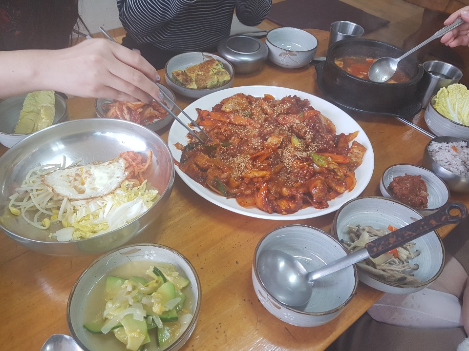 돼지가왔소 이미지