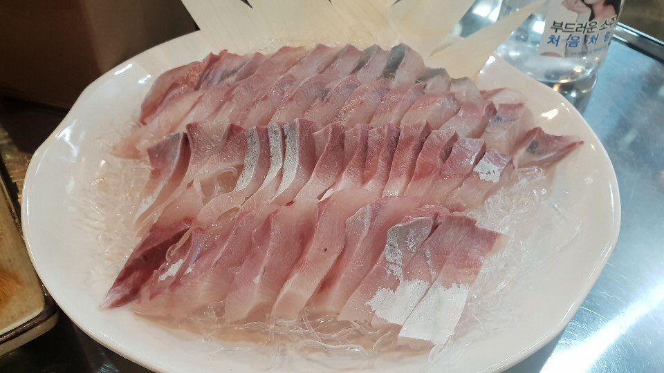 회뜨는 남매 이미지