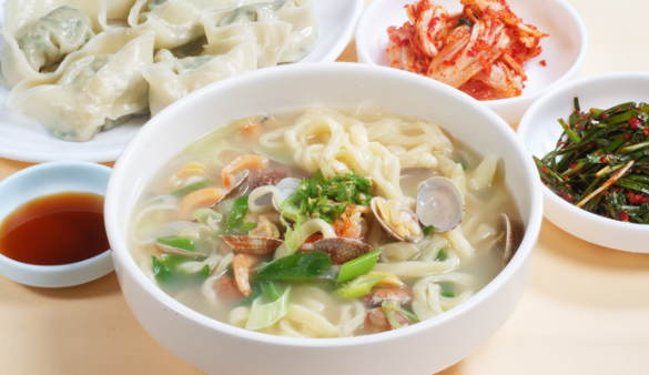 밀가루칼국수 이미지