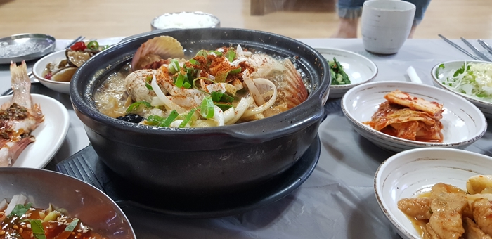 엄마손뚝배기 이미지