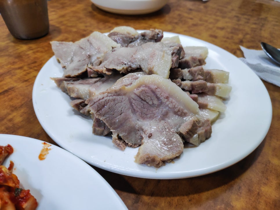 충무칼국수보쌈 이미지