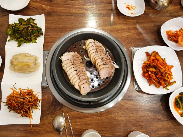 큰손칼국수.보쌈 이미지