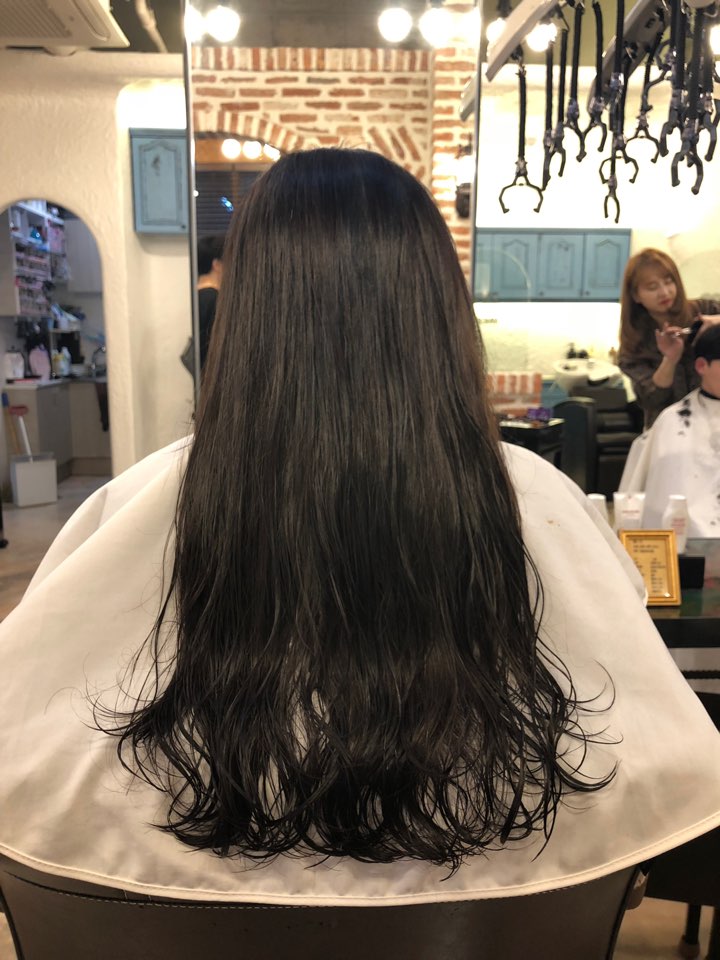 살롱드J 이미지