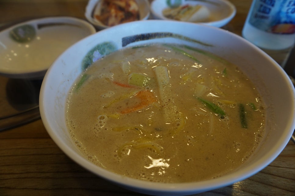 닭치고칼국수 이미지