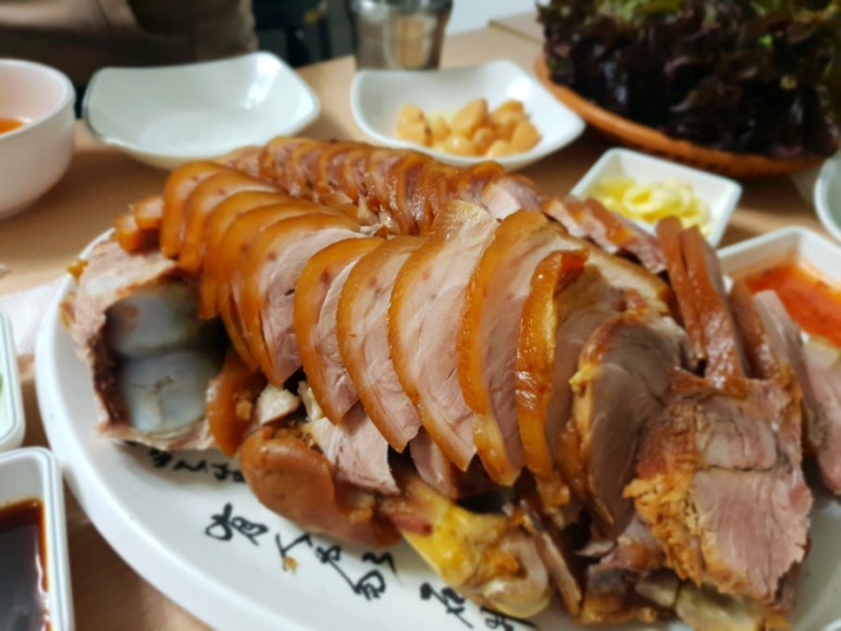 100세왕족발 이미지