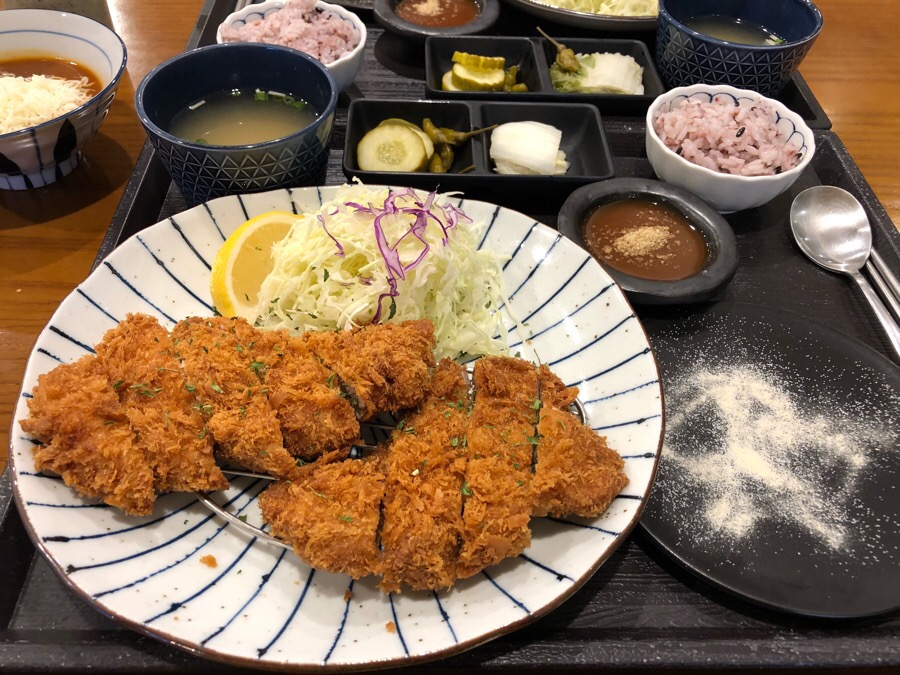 돈카츠방 이미지