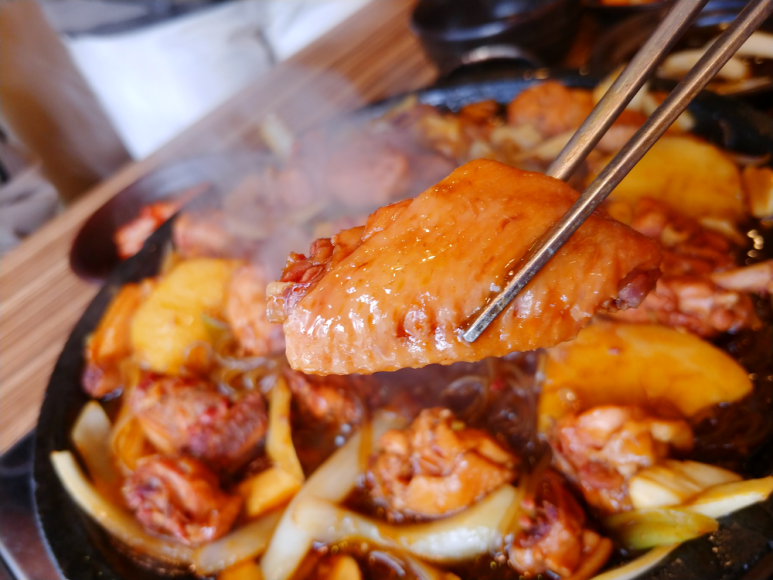 엄지찜닭 이미지